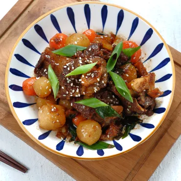 Braised Short Ribs (Galbi-jjim) in a colorful bowl